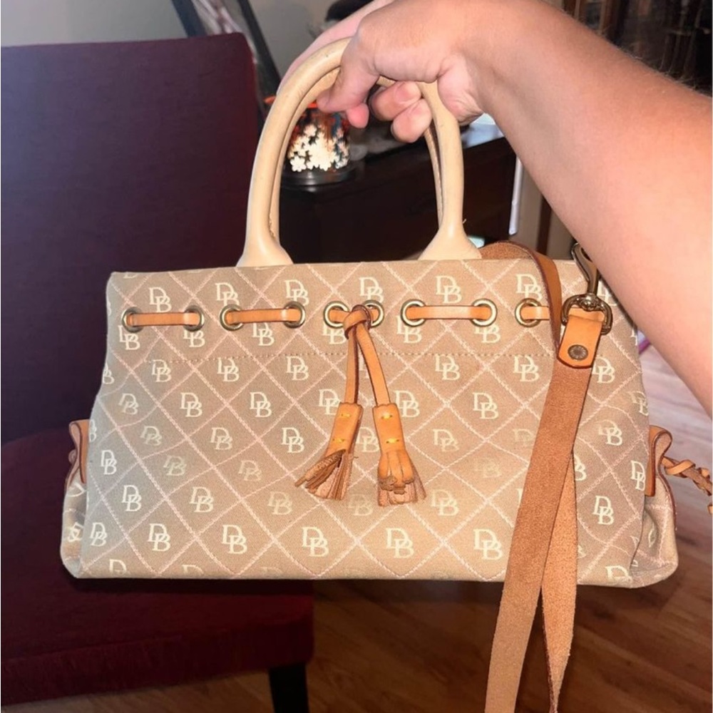 Dooney & Bourke Purse